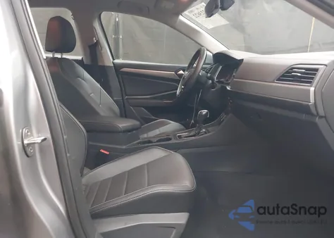 2021 Volkswagen Jetta 1.4T R-Line/1.4T S/1.4T Se from USA, damaged, VIN 3VWC57BU4MM100299